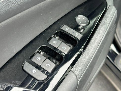 Used 2025 Kia Sportage EX FWD image 20