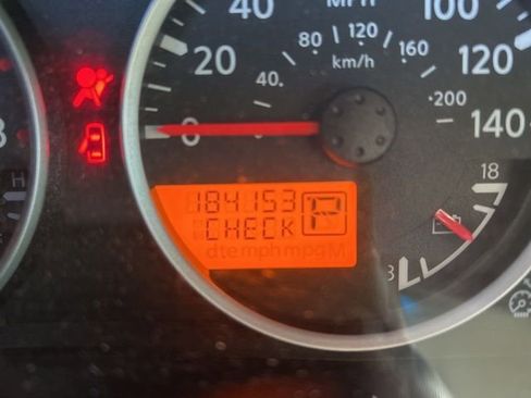 Used 2011 Nissan Pathfinder SV image 11