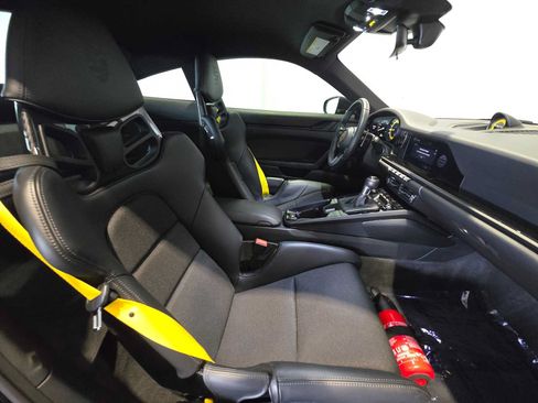 Used 2022 Porsche 911 GT3 RWD image 12