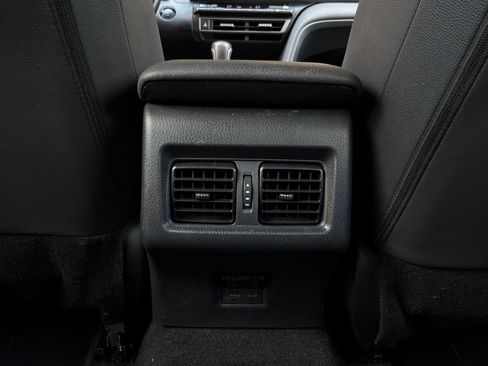 Used 2026 Toyota Camry SE FWD image 13