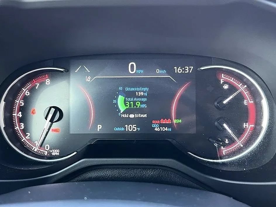 Used 2024 Toyota RAV4 XLE Premium FWD image 26