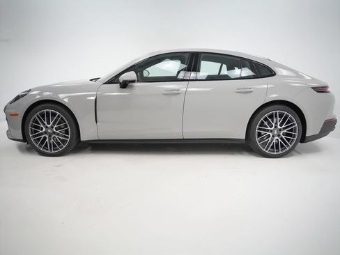 Certified 2025 Porsche Panamera 4 AWD/4WD image 2