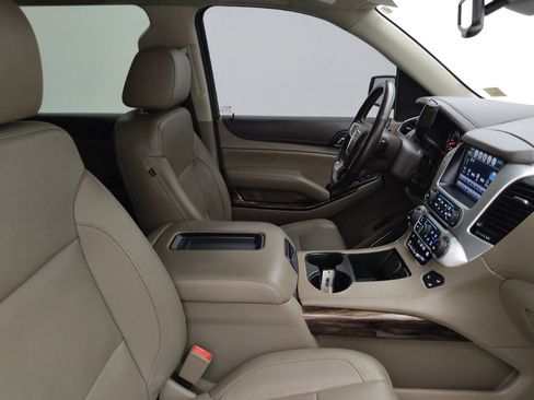 Used 2020 GMC Yukon SLT w/ Open Road Package AWD/4WD image 21