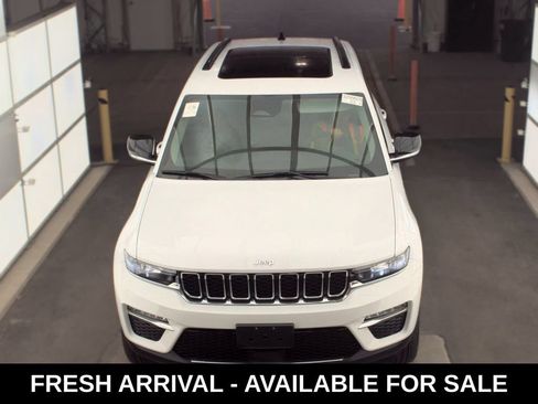 Used 2023 Jeep Grand Cherokee Limited AWD/4WD image 2