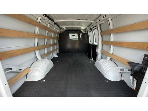 Used 2025 GMC Savana 2500 w/ Driver Convenience Package RWD image 34