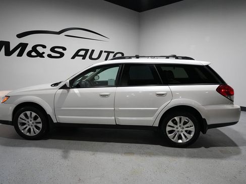 Used 2009 Subaru Outback 2.5i Limited image 12