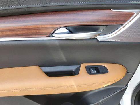 Certified 2024 Cadillac XT5 Premium Luxury image 16