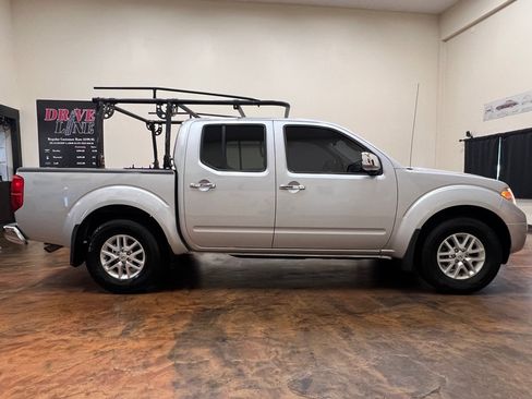 Used 2018 Nissan Frontier SV RWD image 52