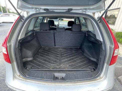 Used 2012 Hyundai Elantra GLS FWD image 12