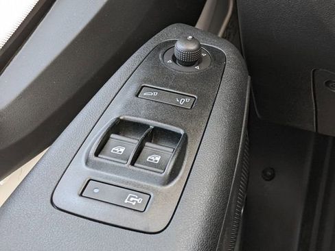 New 2026 RAM ProMaster 2500 w/ Premium Convenience Group image 15