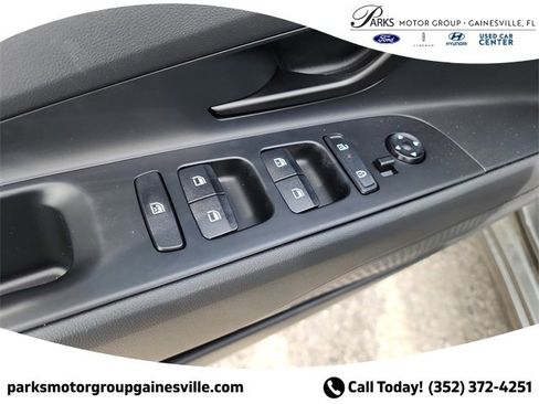 New 2025 Hyundai Elantra SEL w/ Cargo Package image 15