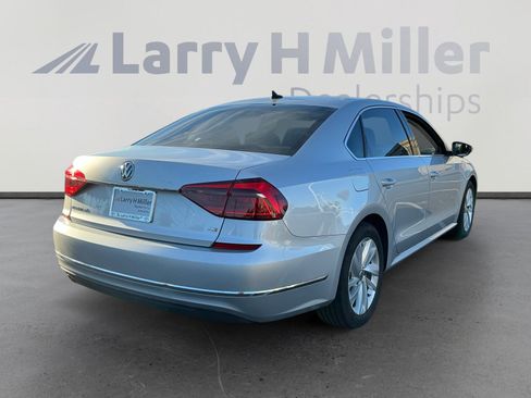 Used 2018 Volkswagen Passat 2.0T SE image 5