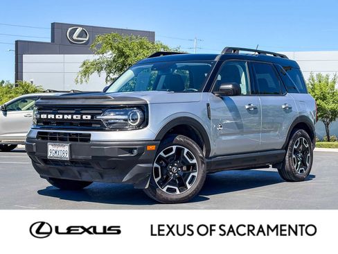 Used 2022 Ford Bronco Sport Outer Banks w/ Tech Package image 1