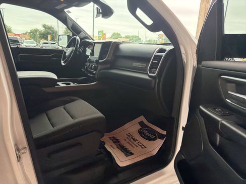 Used 2020 RAM 1500 Big Horn AWD/4WD image 8