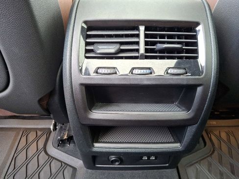 Certified 2024 BMW X5 xDrive40i w/ Premium Package image 11