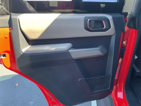 Used 2023 Ford Bronco Wildtrak image 62