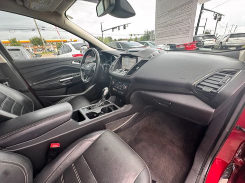 Used 2018 Ford Escape Titanium w/ Ford Safe & Smart Package AWD/4WD image 28
