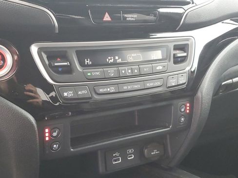 Used 2024 Honda Ridgeline Black Edition image 22