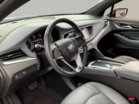 Used 2023 Buick Enclave Essence FWD image 12