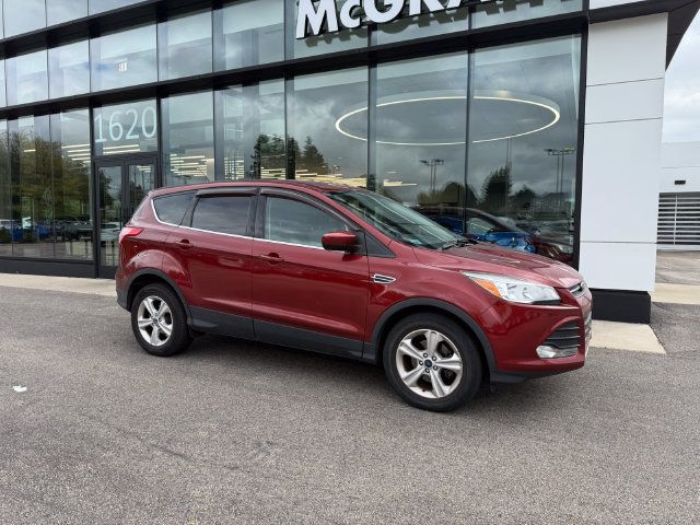 Used 2016 Ford Escape SE FWD image 2