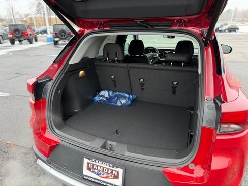 New 2026 Chevrolet TrailBlazer LT w/ Convenience Package FWD image 12