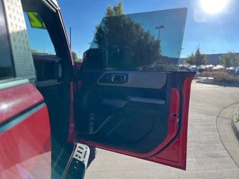 Used 2022 Ford Bronco Wildtrak image 24