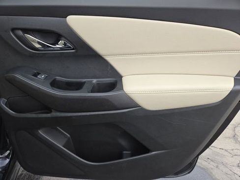 Used 2023 Chevrolet Traverse LS w/ Midnight/Sport Edition image 24