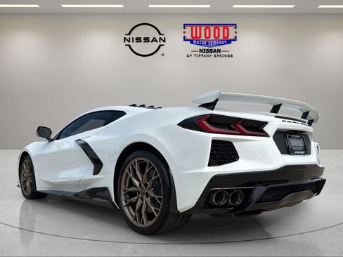 Used 2025 Chevrolet Corvette Stingray Premium Cpe w/ Z51 Performance Package RWD image 4
