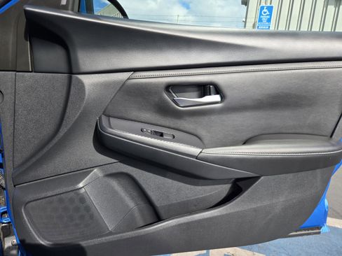 Used 2024 Nissan Sentra SV image 33