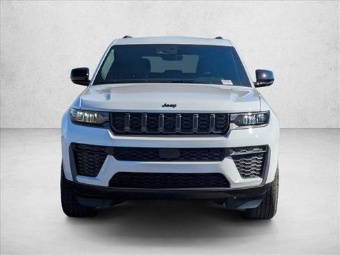 New 2026 Jeep Grand Cherokee Altitude AWD/4WD image 6