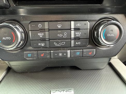 Used 2015 Ford F150 Lariat image 20