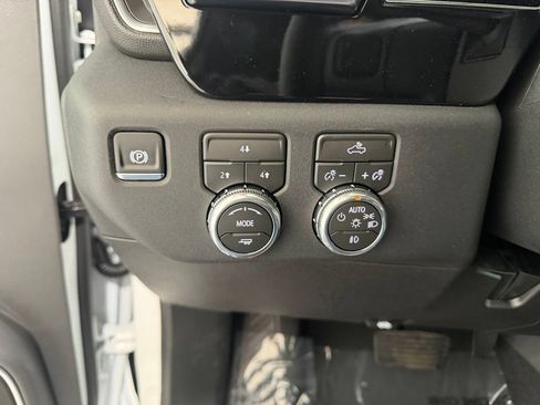 New 2026 GMC Sierra 2500 SLE AWD/4WD image 13