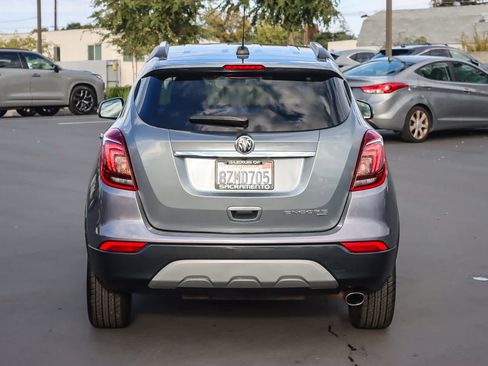 Used 2019 Buick Encore Essence image 3