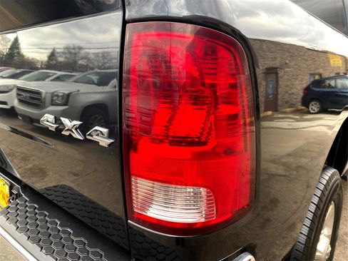 Used 2014 RAM 3500 Big Horn image 19