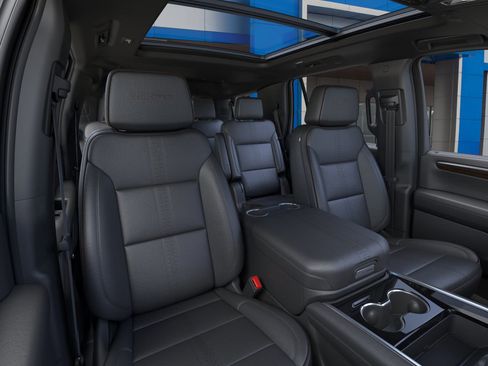 New 2026 Chevrolet Tahoe High Country w/ Sun And Tow Package AWD/4WD image 16