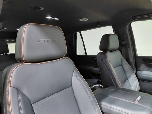 Used 2025 GMC Yukon AT4 w/ LPO, Floor Liner Package image 31
