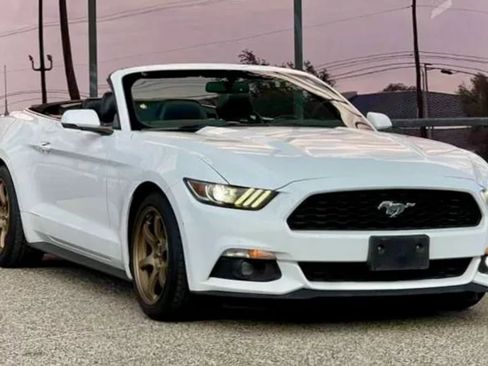 Used 2015 Ford Mustang Premium RWD image 15