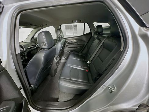 Used 2022 GMC Terrain SLE w/ Elevation Edition image 26