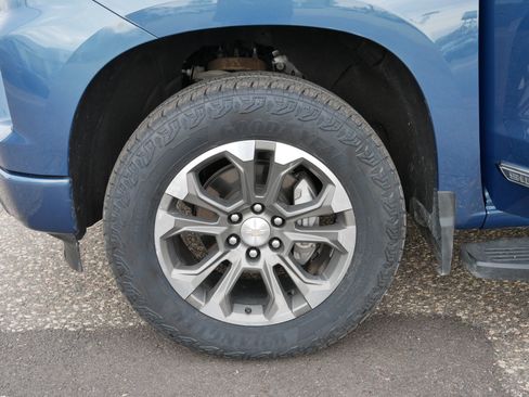 Certified 2024 Chevrolet Silverado 1500 High Country w/ Technology Package image 15