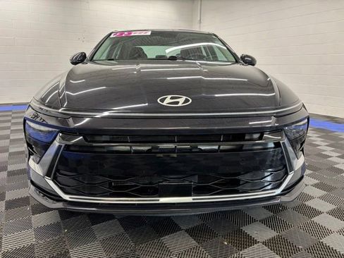 Used 2025 Hyundai Sonata SEL FWD image 10