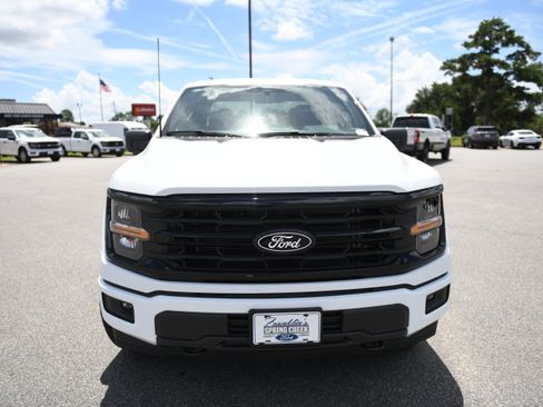 New 2026 Ford F150 XLT w/ XLT Black Appearance Package AWD/4WD image 4