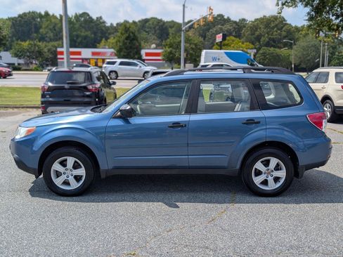 Used 2010 Subaru Forester 2.5X AWD/4WD image 2