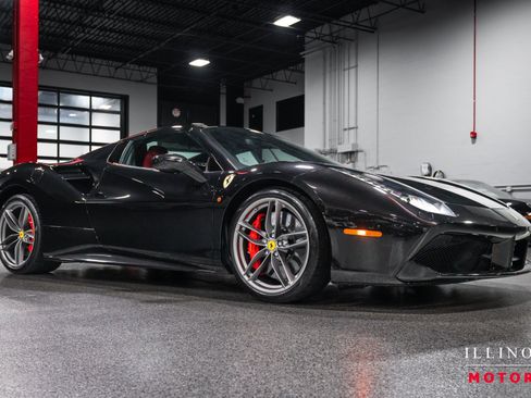 Used 2019 Ferrari 488 Spider RWD image 7