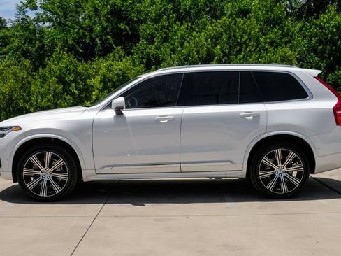 Used 2024 Volvo XC90 B6 Ultimate w/ Protection Package Premier AWD/4WD image 12