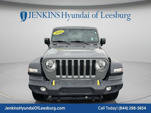 Used 2022 Jeep Wrangler Sport AWD/4WD image 12