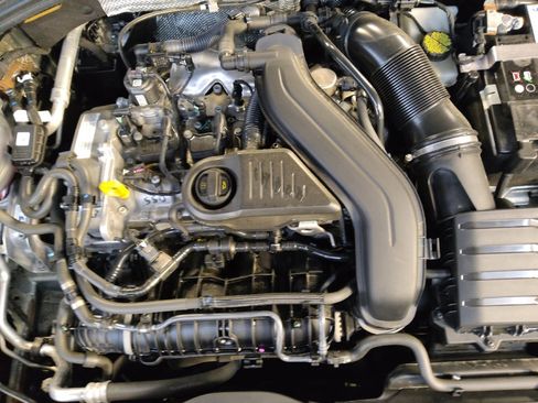 Used 2024 Volkswagen Jetta S FWD image 30