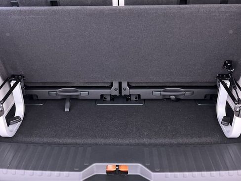 New 2025 Volkswagen ID. Buzz 1st Edition image 28