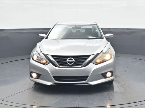 Used 2016 Nissan Altima 2.5 SR image 2