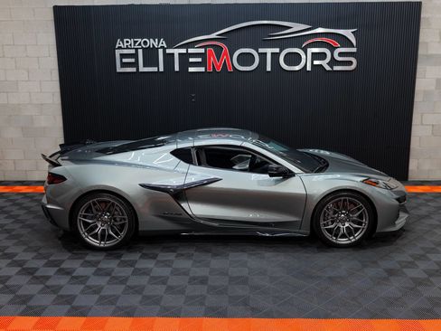 Used 2024 Chevrolet Corvette Z06 w/ Battery Protection Package RWD image 19