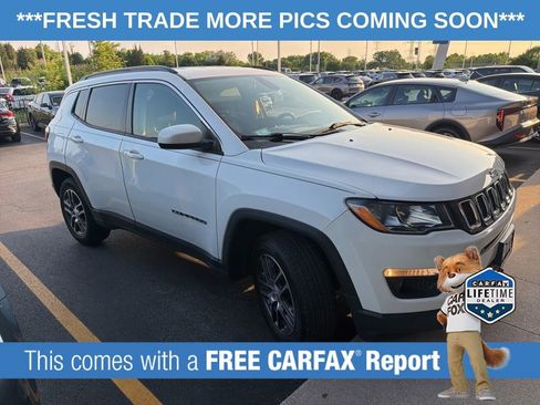 Used 2020 Jeep Compass Latitude w/ Cold Weather Group AWD/4WD image 3